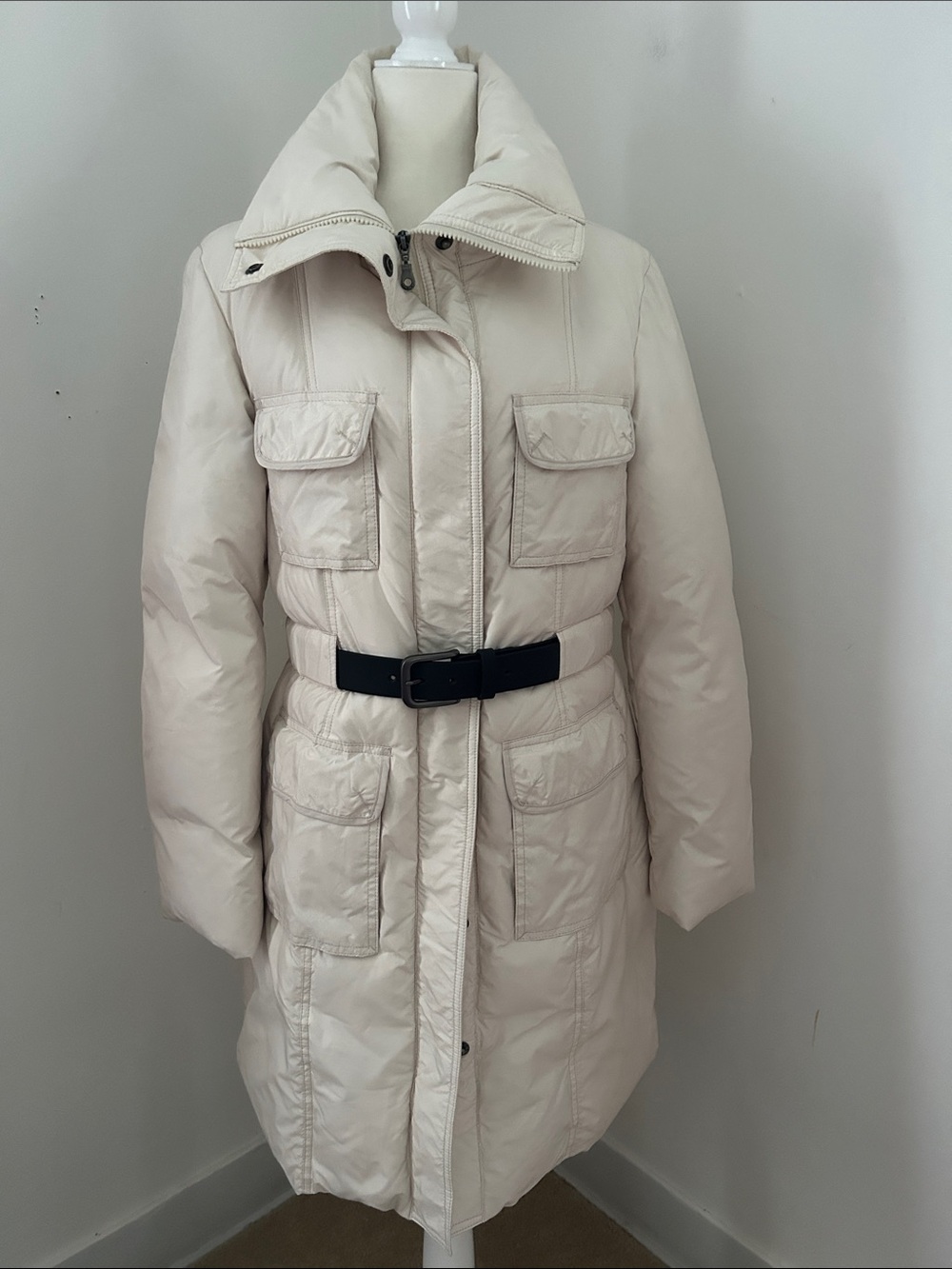 DKNY Cream Quilted Belted Down Puffer Coat with Black Belt sz L